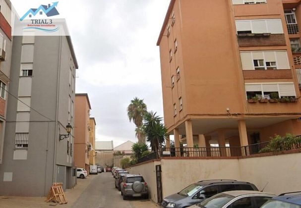 Foto 1 de Venta de piso en Pescadores-Saladillo de 3 habitaciones con terraza y ascensor