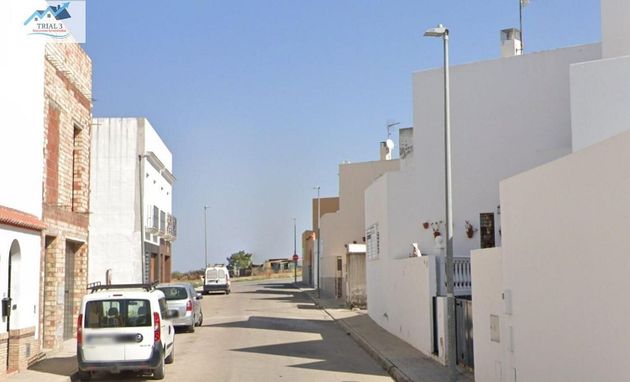 Foto 1 de Casa en venda a Arahal de 3 habitacions amb terrassa i garatge