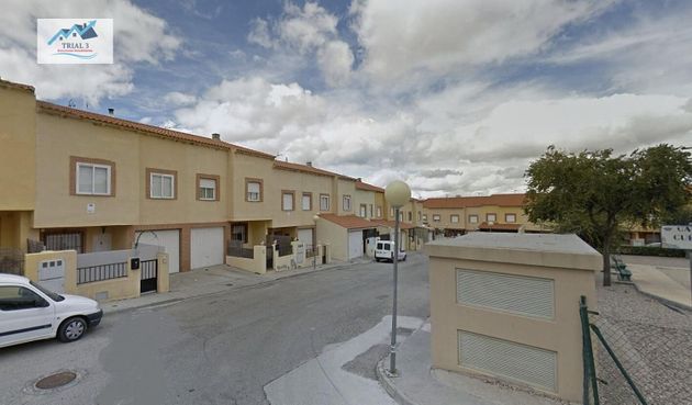 Foto 1 de Casa en venta en Almonacid de Toledo de 3 habitaciones con piscina