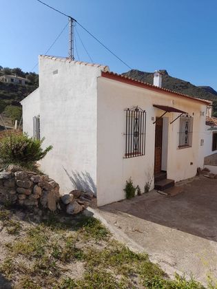Foto 1 de Casa rural en venda a Alcaucín de 2 habitacions amb terrassa