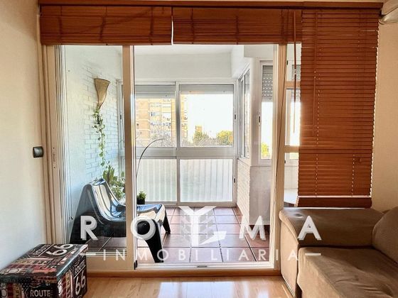 Foto 2 de Piso en venta en Rochelambert de 3 habitaciones con terraza y aire acondicionado