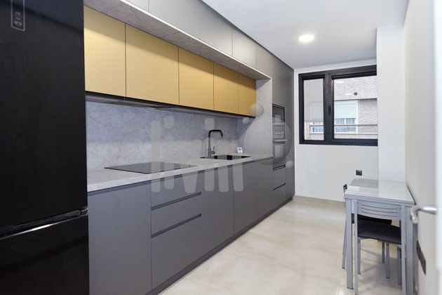 Foto 1 de Venta de piso en Avda de Madrid - Pº de la Estación de 2 habitaciones y 93 m²