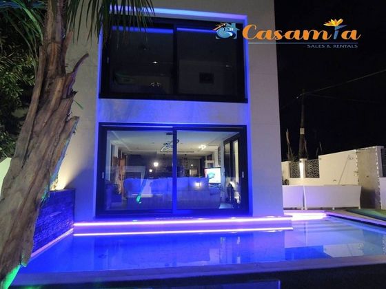 Foto 1 de Xalet en venda a Almuñecar de 4 habitacions amb terrassa i piscina