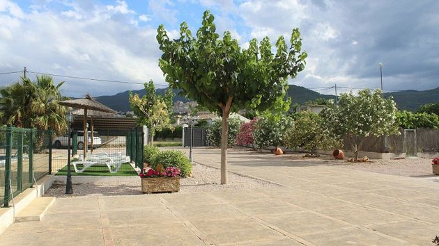 Foto 2 de Casa rural en venda a Moratalla de 8 habitacions amb terrassa i piscina