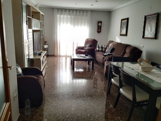 Foto 1 de Pis en venda a Centro - Almazora/Almassora de 3 habitacions amb balcó i ascensor