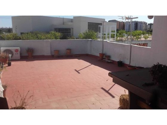 Foto 2 de Casa en venda a Centro - Castellón de la Plana de 5 habitacions amb terrassa i garatge