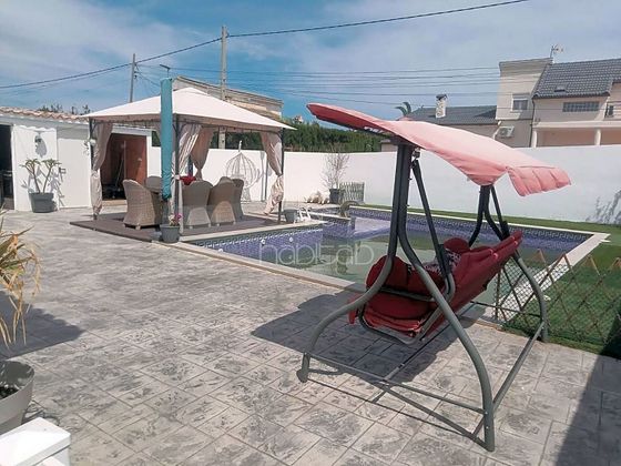 Foto 2 de Xalet en venda a La Conarda de 3 habitacions amb terrassa i piscina