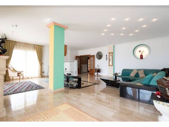 Foto 2 de Àtic en venda a Puerto Marina de 6 habitacions amb terrassa i piscina