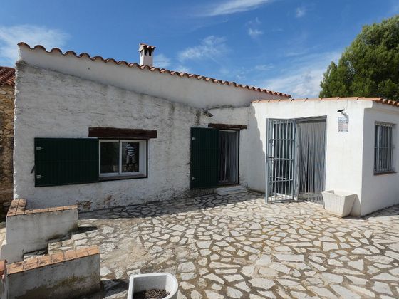 Foto 1 de Casa rural en venda a Cabanes de 3 habitacions amb terrassa i piscina