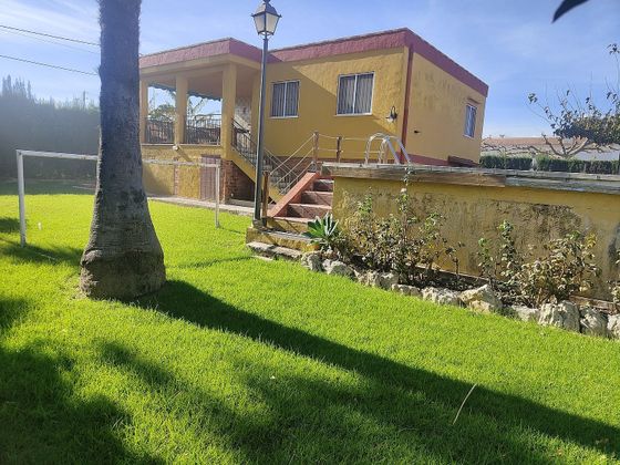 Foto 1 de Chalet en venta en El Grao de 3 habitaciones con terraza y piscina