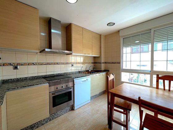 Foto 2 de Piso en venta en Vall d´Uixó (la) de 4 habitaciones con balcón y aire acondicionado