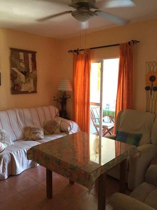 Foto 2 de Pis en venda a Moguer de 3 habitacions amb terrassa
