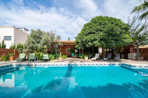Foto 1 de Xalet en venda a avenida Playa Honda de 4 habitacions amb piscina i jardí