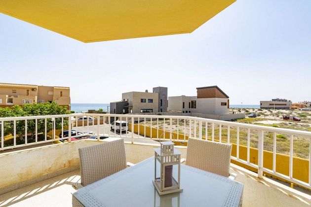 Foto 1 de Pis en venda a Playa de las Gaviotas-El Pedrucho de 4 habitacions amb piscina i garatge