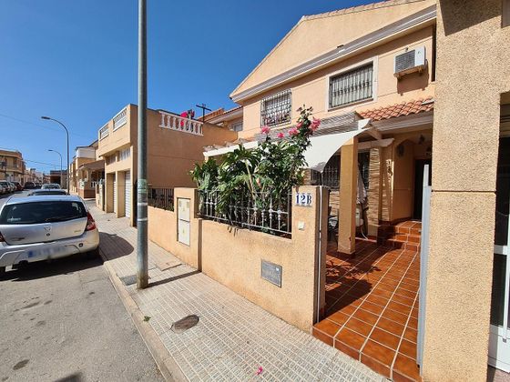 Foto 2 de Xalet en venda a calle Subida Al Plan de 5 habitacions amb terrassa i garatge