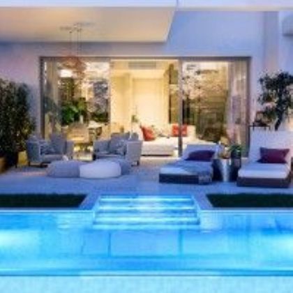 Foto 1 de Casa en venta en Chullera de 3 habitaciones con terraza y piscina