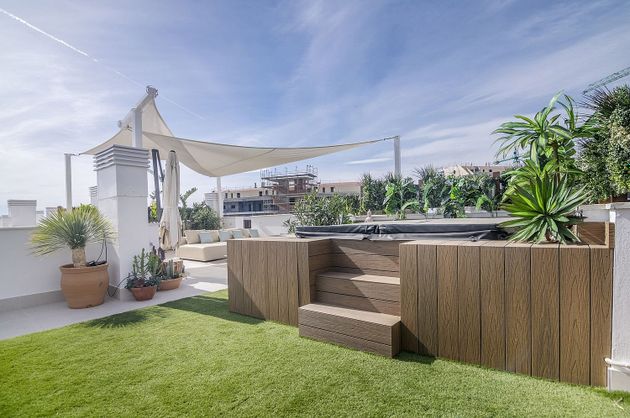 Foto 1 de Àtic en venda a Las Gaviotas de 4 habitacions amb terrassa i piscina