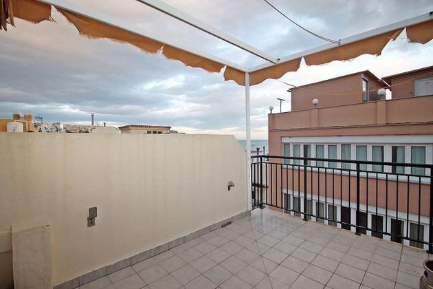 Foto 2 de Venta de chalet en La Carihuela de 3 habitaciones con balcón y aire acondicionado