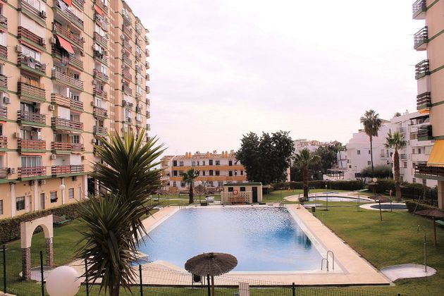 Foto 1 de Local en venda a Parque de la Paloma amb terrassa i piscina