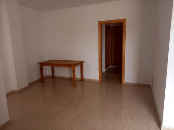 Foto 2 de Venta de piso en Cártama de 1 habitación y 76 m²