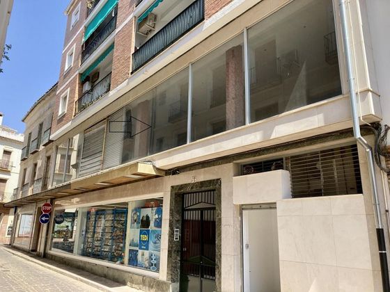 Foto 1 de Local en venda a Centro - Antequera amb ascensor