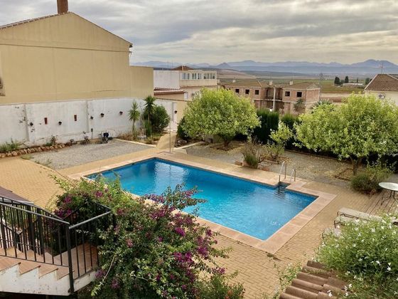 Foto 1 de Dúplex en venda a Mollina de 2 habitacions amb terrassa i piscina