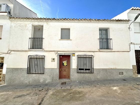 Foto 1 de Casa en venda a Villanueva del Rosario de 5 habitacions amb terrassa