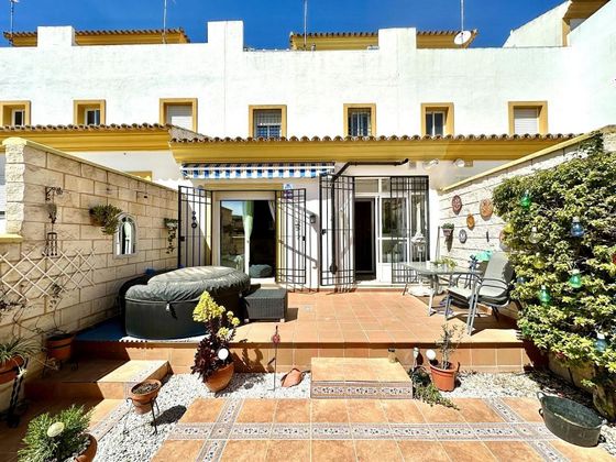 Foto 1 de Casa en venda a Fuente de Piedra de 3 habitacions amb terrassa i piscina