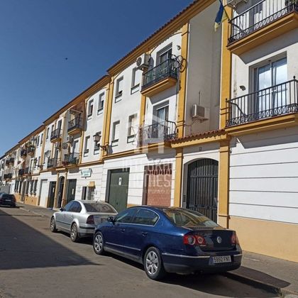 Foto 1 de Venta de piso en Cartaya de 3 habitaciones con balcón