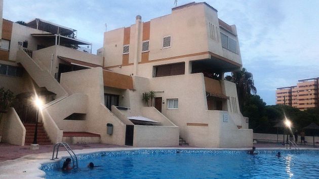 Foto 2 de Casa en venta en El Saler de 4 habitaciones con terraza y piscina