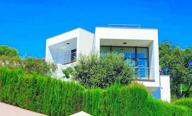 Foto 2 de Xalet en venda a Torreguadiaro-San Diego de 5 habitacions amb terrassa i piscina
