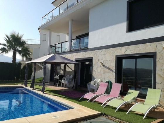 Foto 1 de Chalet en alquiler en avenida Mijas Golf de 4 habitaciones con terraza y piscina
