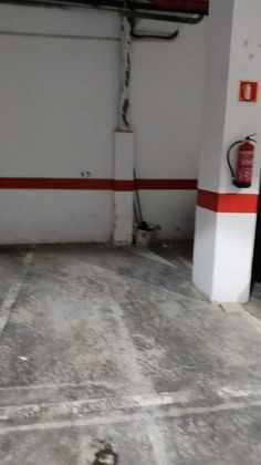 Foto 2 de Venta de garaje en calle Jacinto Benavente de 18 m²