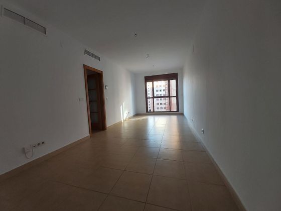 Foto 2 de Alquiler de piso en El Cano - Los Bermejales de 3 habitaciones con piscina y garaje