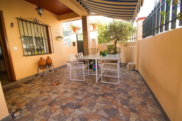 Foto 1 de Venta de chalet en Los Boliches de 3 habitaciones con terraza y piscina