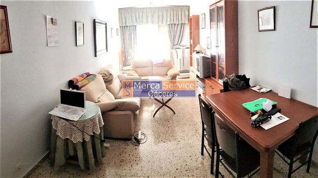 Foto 1 de Pis en venda a Centro - Cáceres de 4 habitacions amb terrassa i calefacció