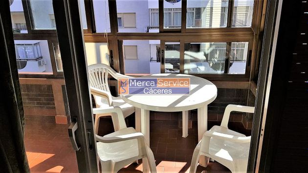 Foto 2 de Piso en venta en Centro - Cáceres de 4 habitaciones con terraza y calefacción