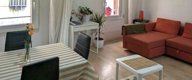 Foto 1 de Piso en alquiler en Centro - Cáceres de 1 habitación con muebles y aire acondicionado