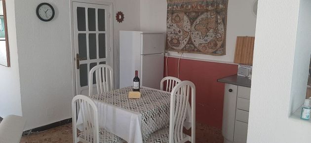 Foto 2 de Pis en venda a vía Gran de la Ribera de 5 habitacions amb terrassa i aire acondicionat