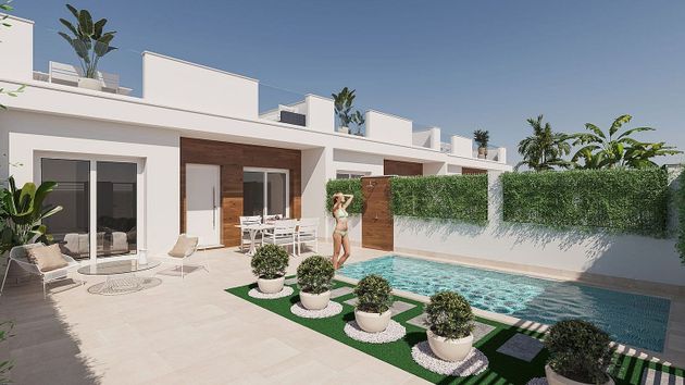 Foto 2 de Venta de chalet en calle José de Espronceda de 2 habitaciones con terraza y piscina