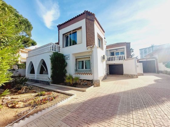 Foto 2 de Casa en venda a Playa del Galán de 6 habitacions amb terrassa i garatge