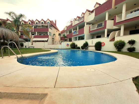 Foto 2 de Piso en venta en ronda Del Golf Este de 2 habitaciones con terraza y piscina