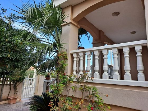 Foto 1 de Casa en venda a El Perelló - Les Palmeres - Mareny de Barraquetes de 4 habitacions amb terrassa i piscina