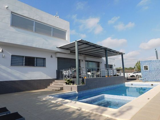 Foto 1 de Alquiler de chalet en vía Camino de 5 habitaciones con terraza y piscina