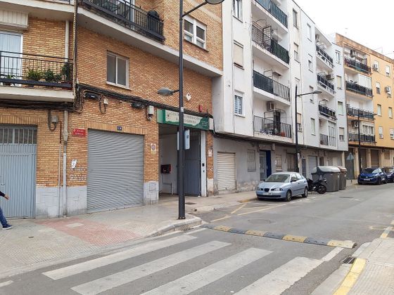 Foto 2 de Local en lloguer a calle Valencia amb aire acondicionat