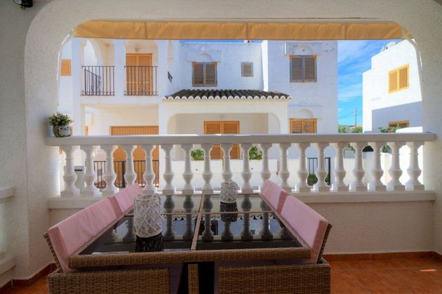 Foto 1 de Casa en venda a calle Oriola de 3 habitacions amb terrassa i garatge