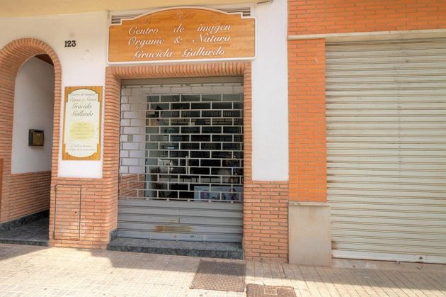 Foto 2 de Alquiler de local en calle De Castelló con aire acondicionado