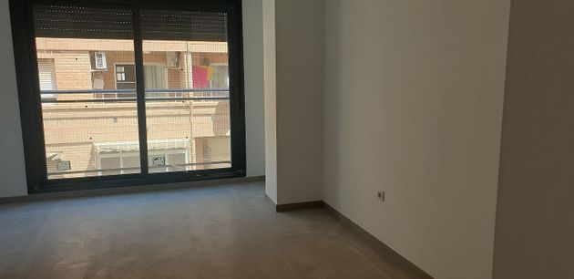 Foto 2 de Piso en venta en avenida Villarreal de 3 habitaciones con garaje y aire acondicionado