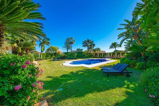Foto 2 de Xalet en venda a Benalmádena pueblo de 6 habitacions amb terrassa i piscina