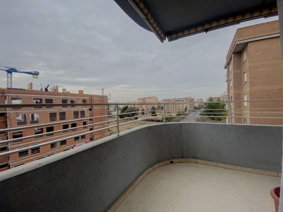 Foto 1 de Venta de piso en Este de 4 habitaciones con terraza y garaje